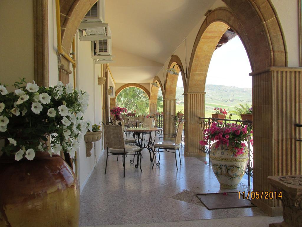Agriturismo Reggia Saracena Агридженто Экстерьер фото